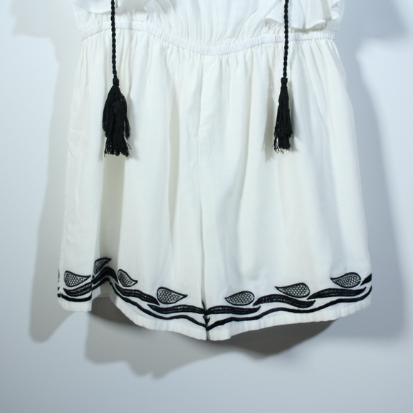 Karina Grimaldi White and Black Embroidered Romper - Picture 4 of 9